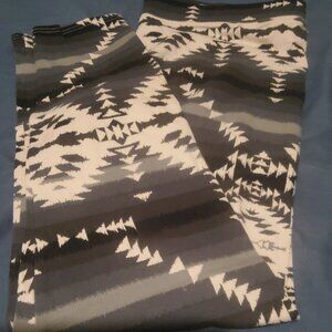 LEGGINGS BY   AMERICAN EAGLE OUTFITTERS  SIZE  LARGE NEW